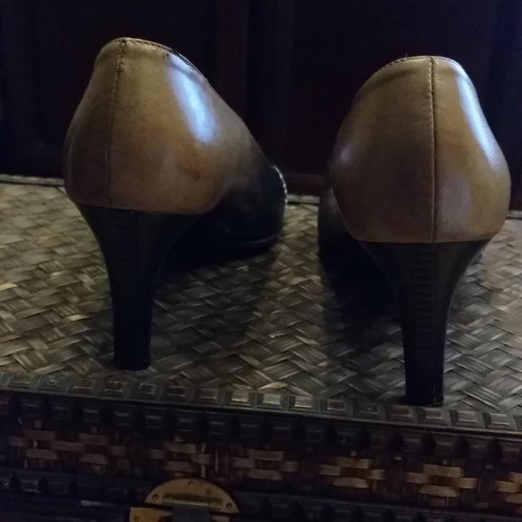 Beautiful Claudio Fracassa Heels Leather 7.5 - Picture 3 of 8